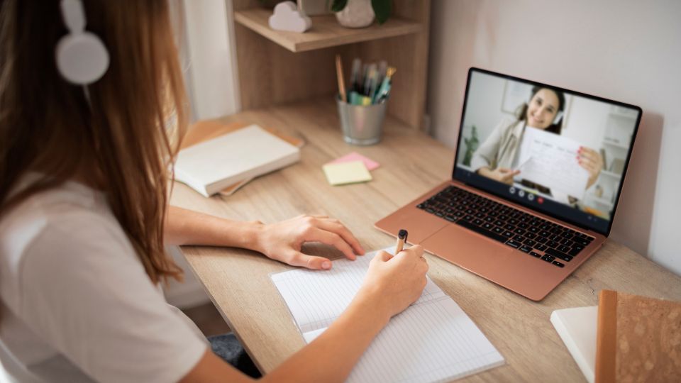 7 Ventajas de estudiar online: aprende desde donde quieras y a tu ritmo