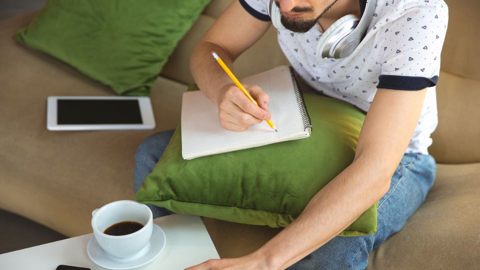 Rutinas matutinas: el hábito que transforma tu vida universitaria