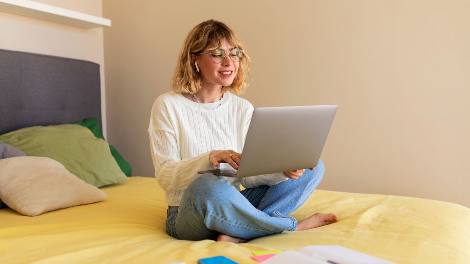 Cómo organizar tu habitación universitaria para estudiar mejor