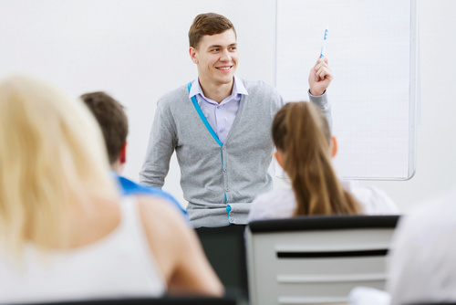 ¿Cómo han cambiado las clases en la universidad? ¡Adiós a las sesiones magistrales!