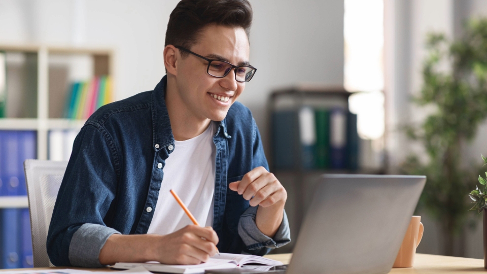 Autoaprendizaje: el camino hacia el éxito académico y profesional 