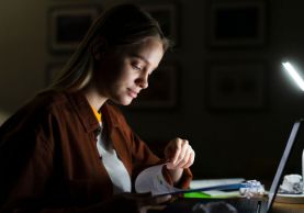Consejos para estudiar de noche y potenciar tu rendimiento académico