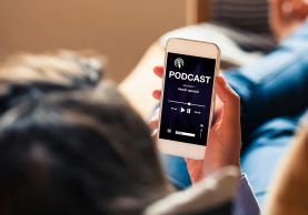3 podcasts que no debes perderte si estás en la Universidad